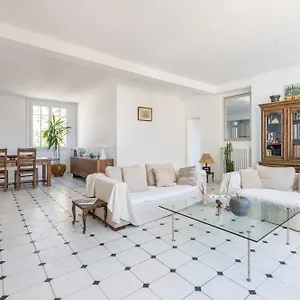  Appartement Splendide Vue Sur Nd De La Garde Et Le Vieux Port