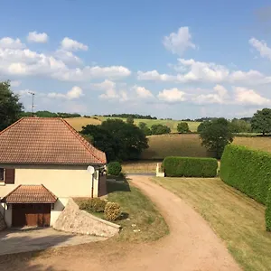 https://gite-equipe-avec-espace-vert.hotels-rhonealpes.com